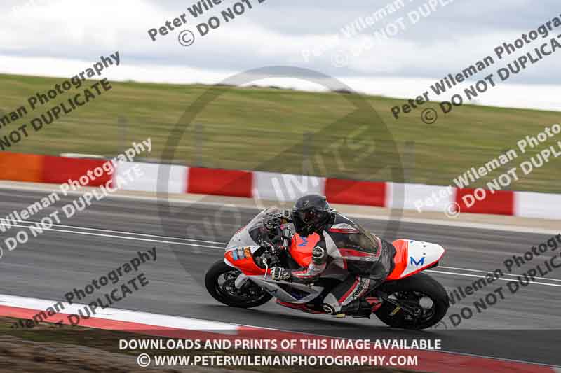 cadwell no limits trackday;cadwell park;cadwell park photographs;cadwell trackday photographs;enduro digital images;event digital images;eventdigitalimages;navarra;no limits trackdays;peter wileman photography;racing digital images;trackday digital images;trackday photos